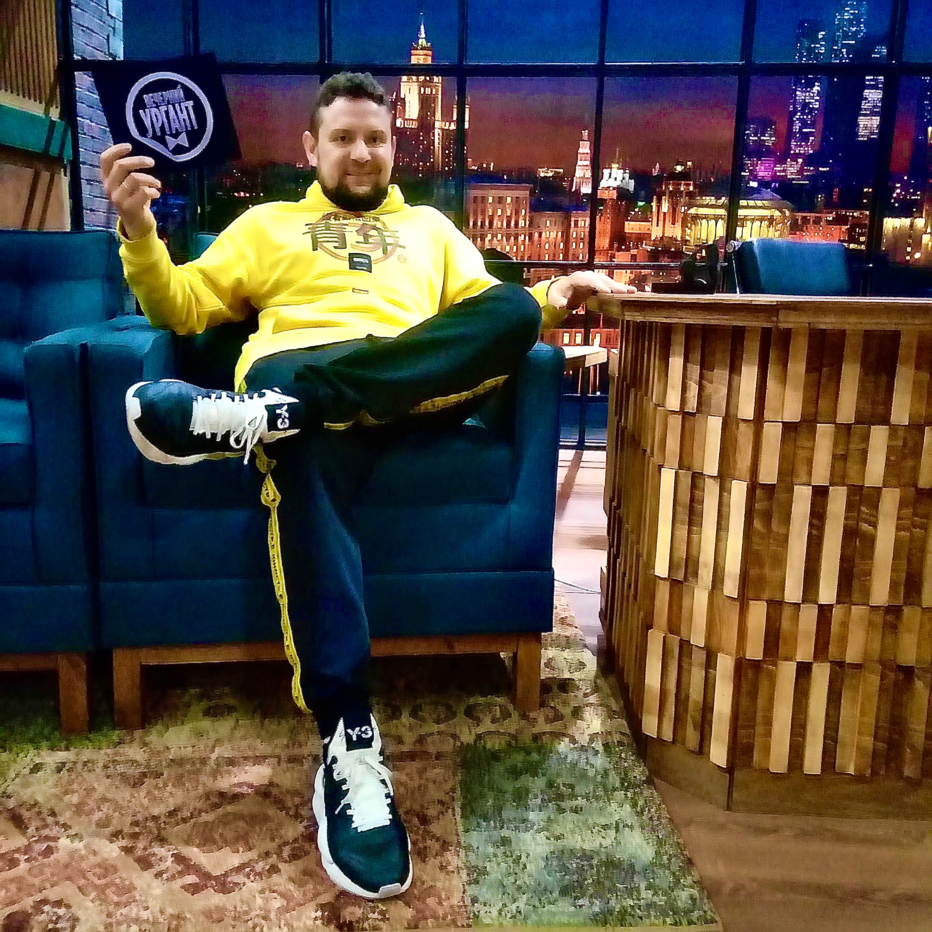 Standup-ведущий Гиллон Поляков 58