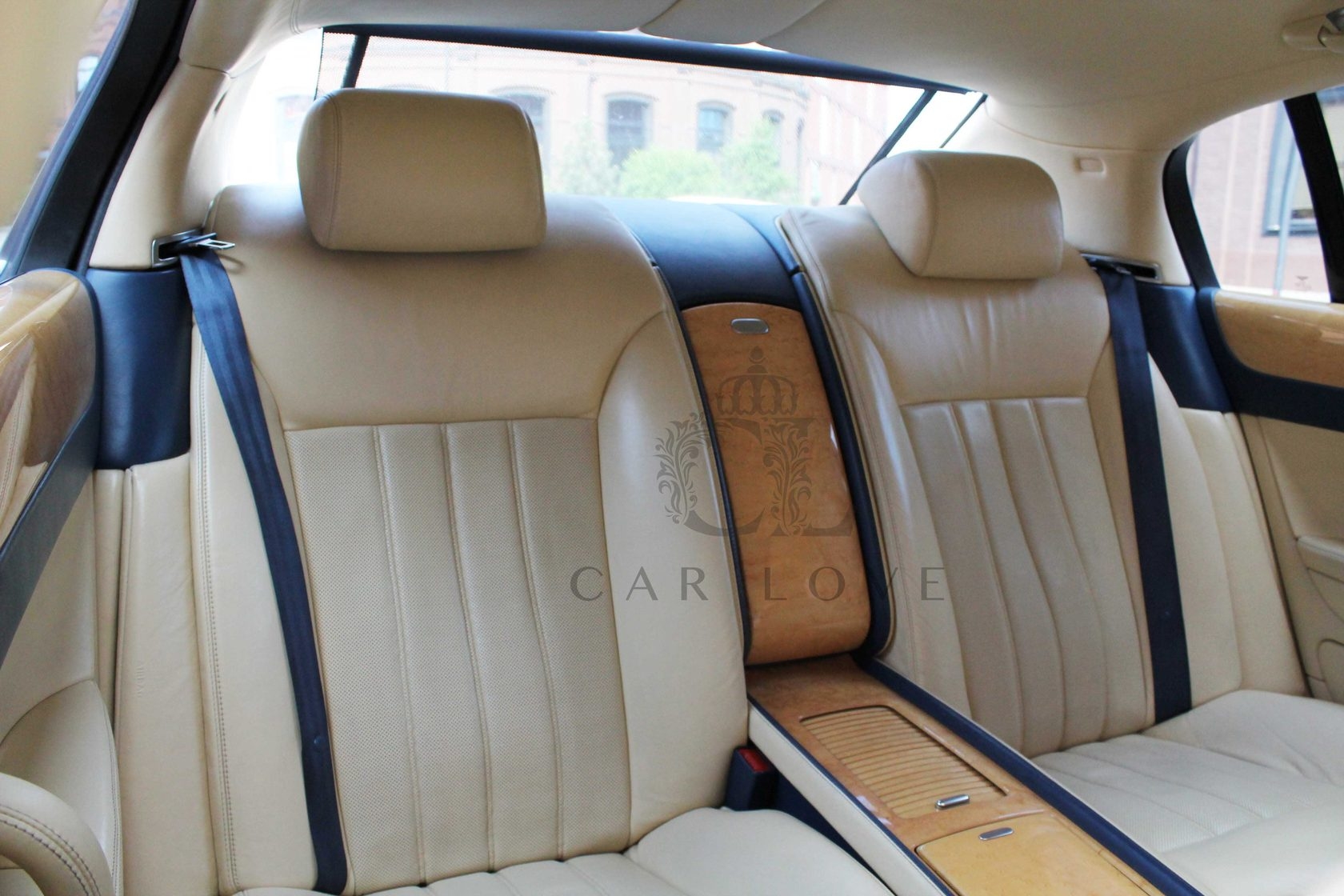 Автомобили с водителем CAR LOVE 63