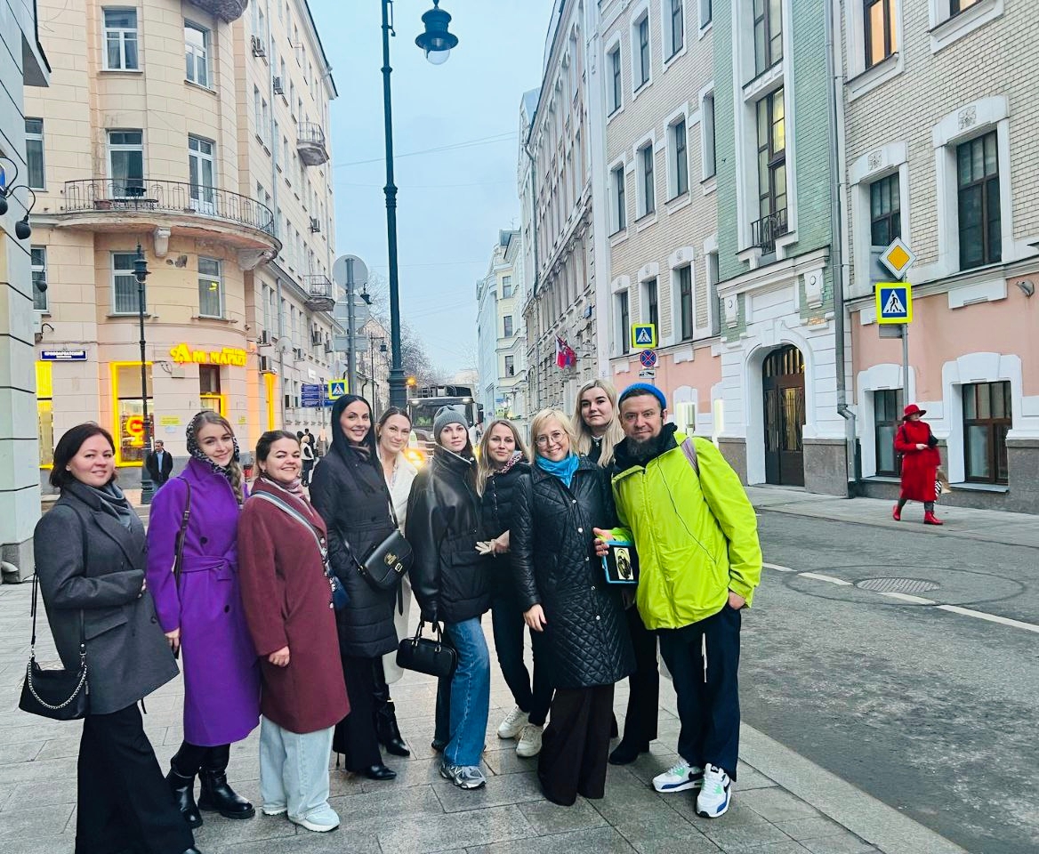 Standup-ведущий Гиллон Поляков 96