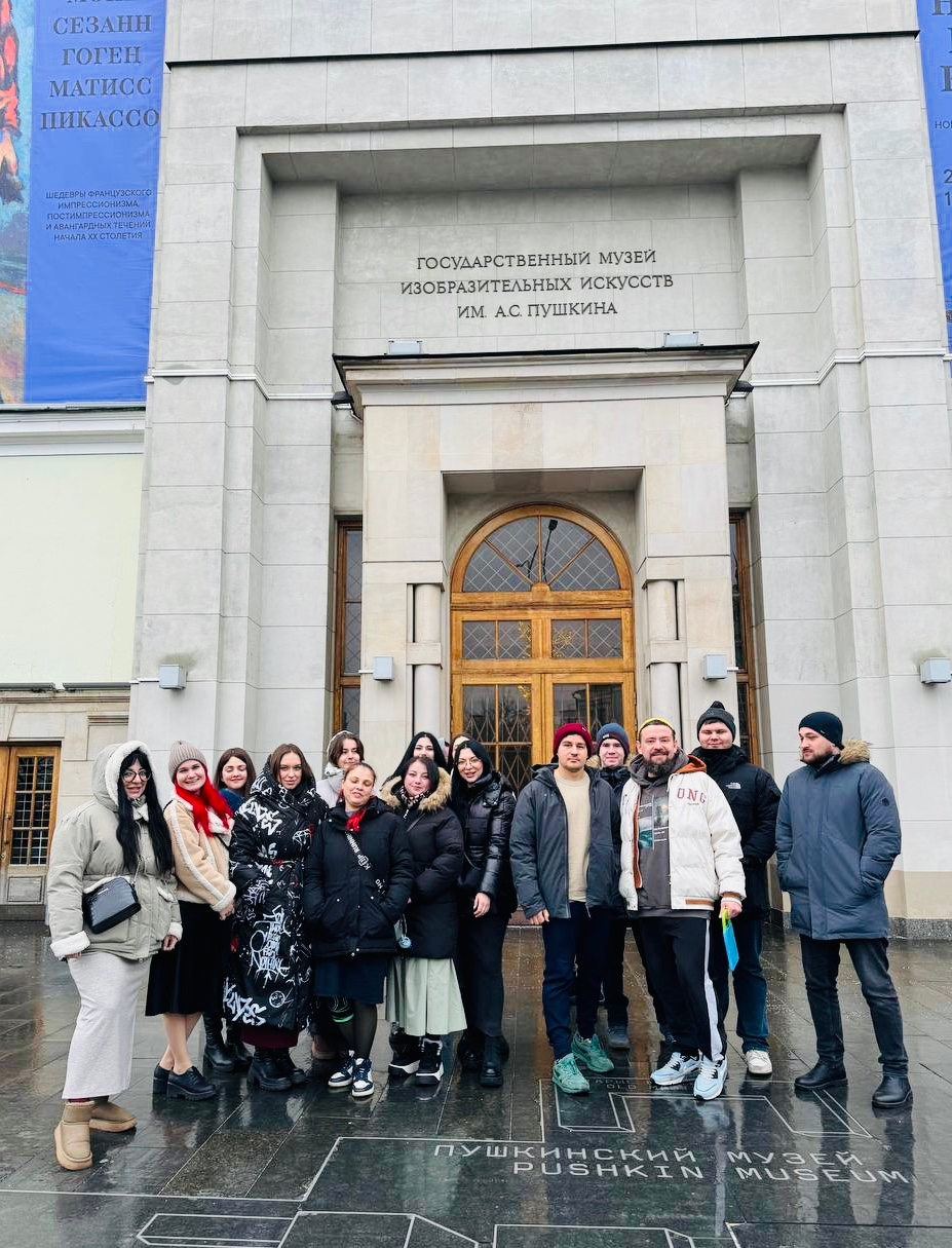 Standup-ведущий Гиллон Поляков 88