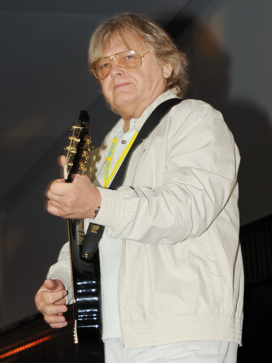 Юрий Антонов 1