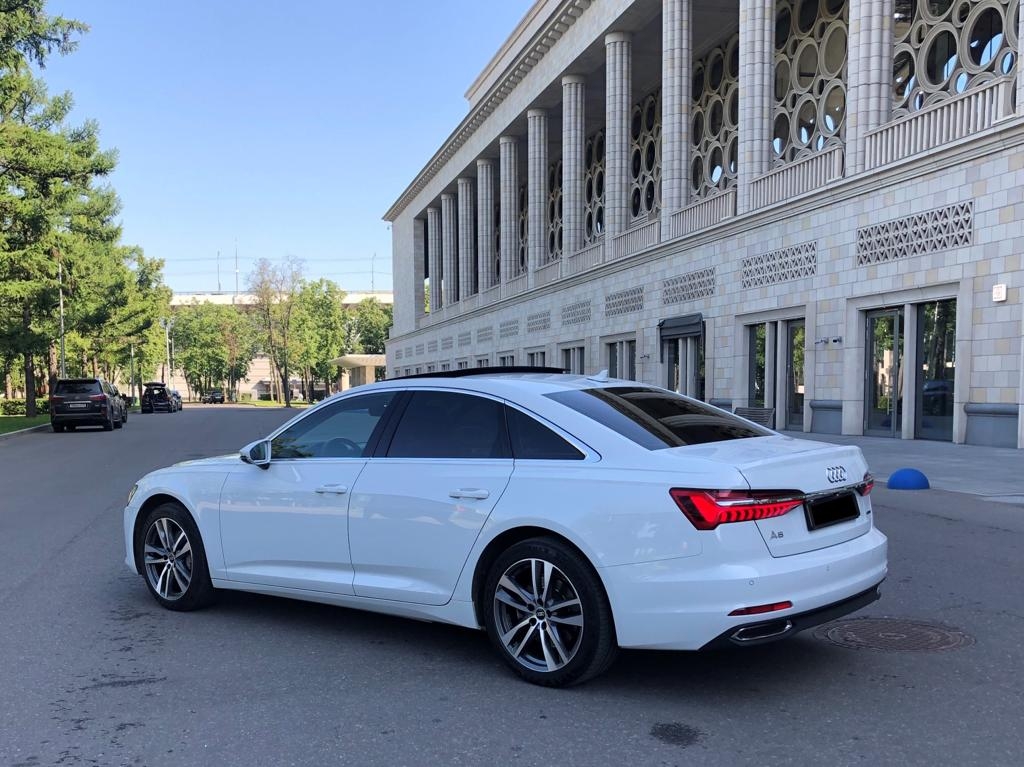 Автомобили бизнес-класса CAR LOVE 30