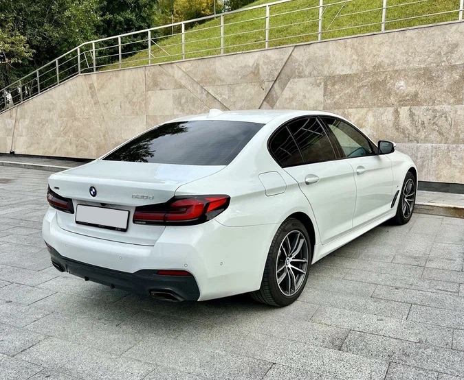 Автомобили бизнес-класса CAR LOVE 41