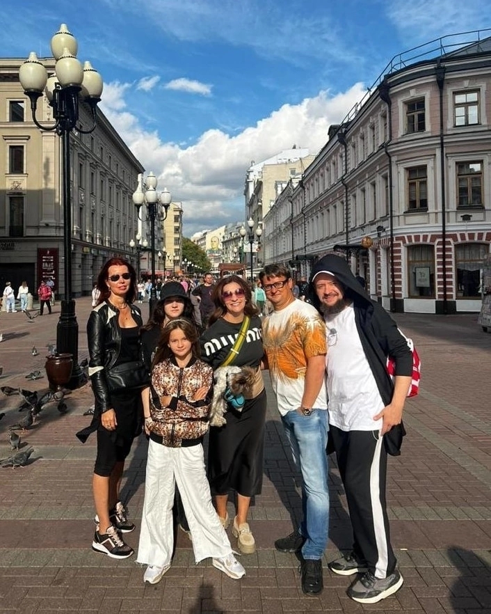 Standup-ведущий Гиллон Поляков 75