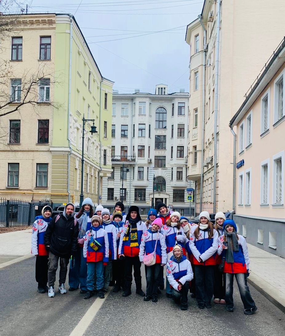 Standup-ведущий Гиллон Поляков 144