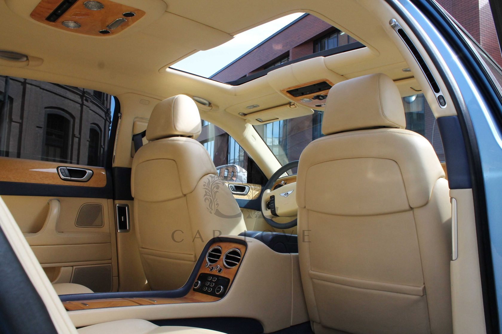 Автомобили с водителем CAR LOVE 62