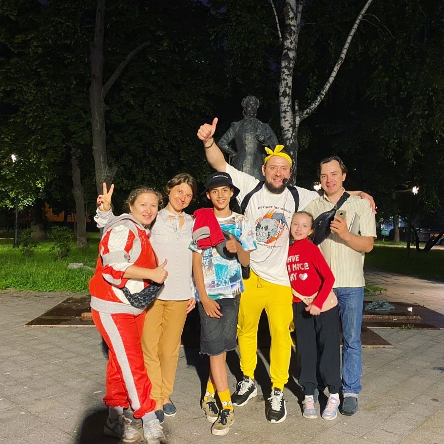 Standup-ведущий Гиллон Поляков 149