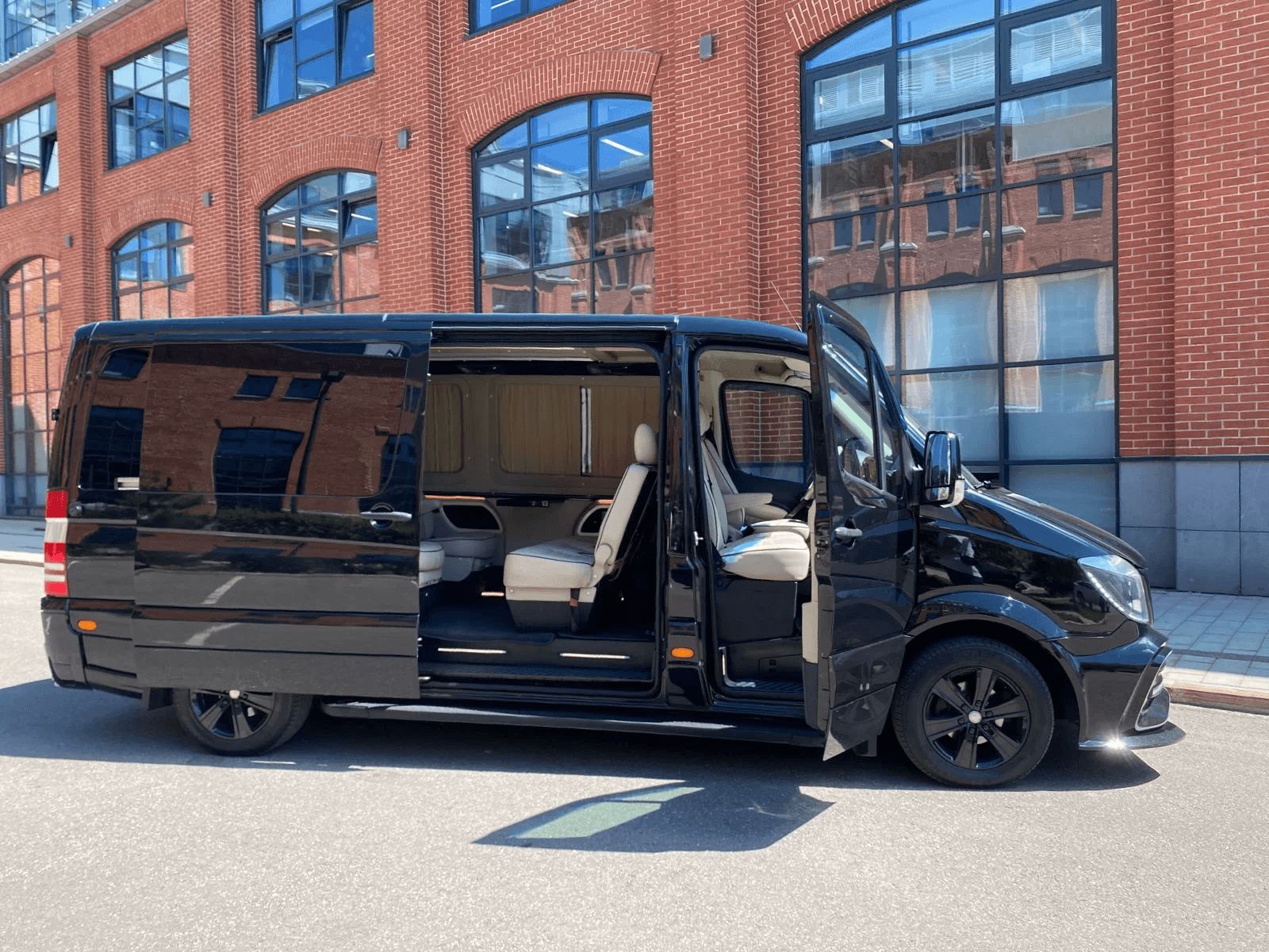 VIP Минивэны CAR LOVE 23