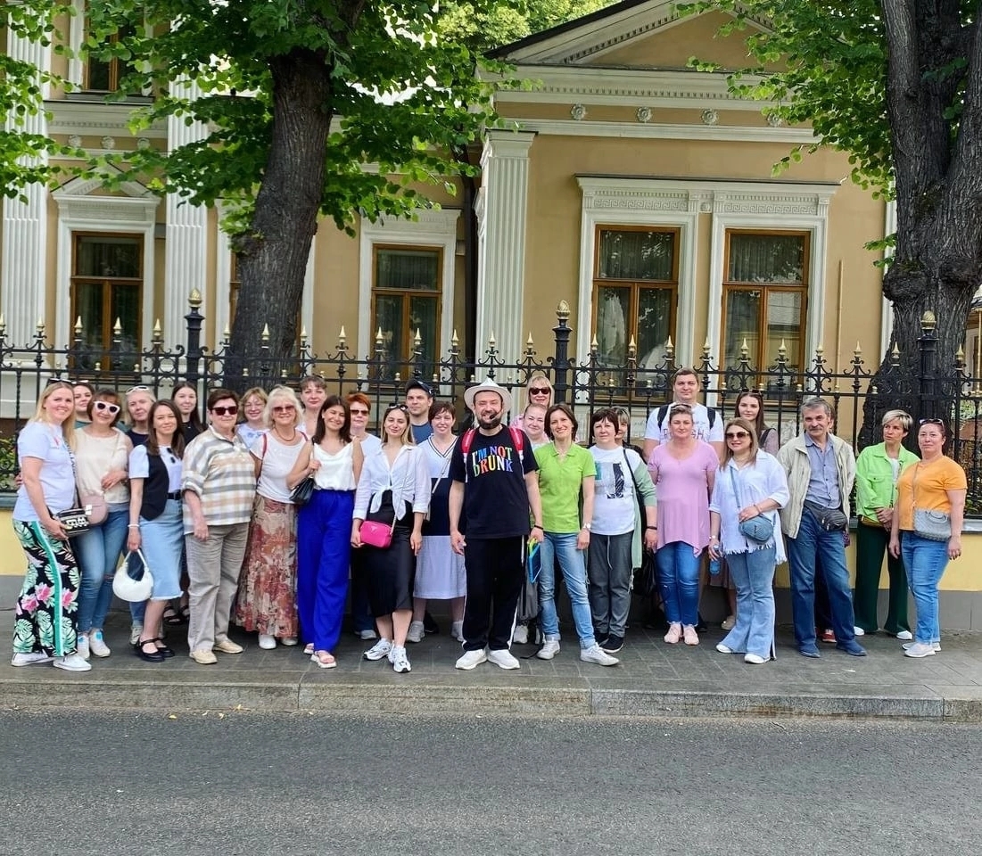 Standup-ведущий Гиллон Поляков 83