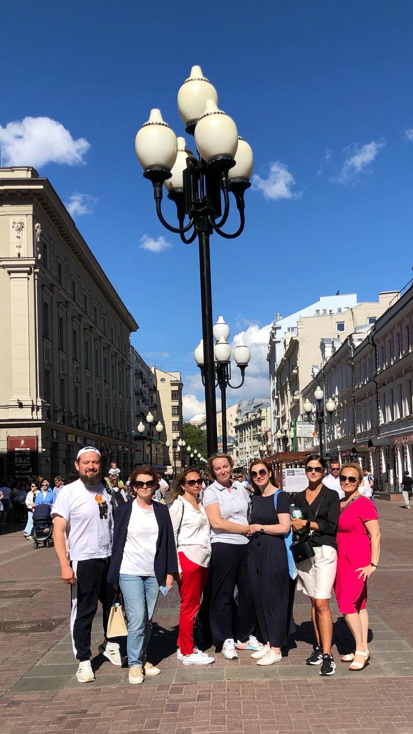 Standup-ведущий Гиллон Поляков 98