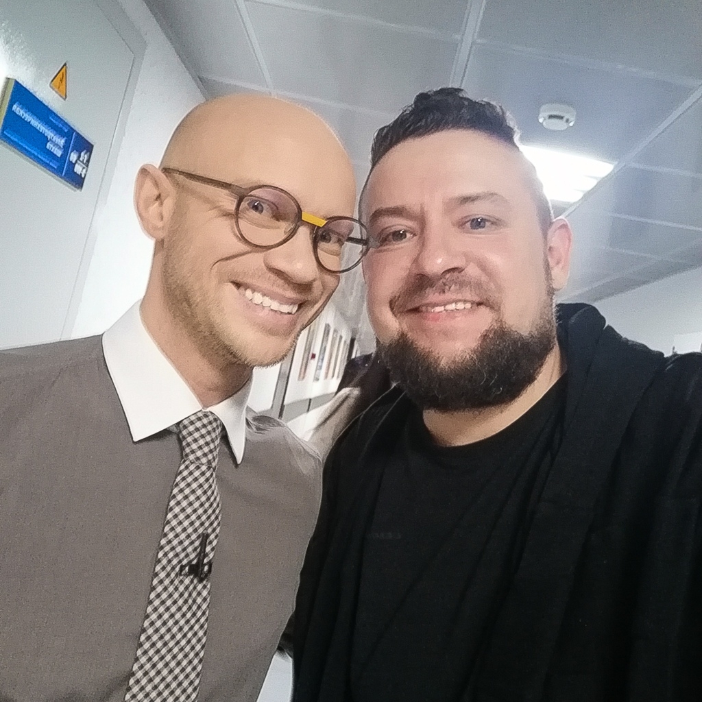 Standup-ведущий Гиллон Поляков 165