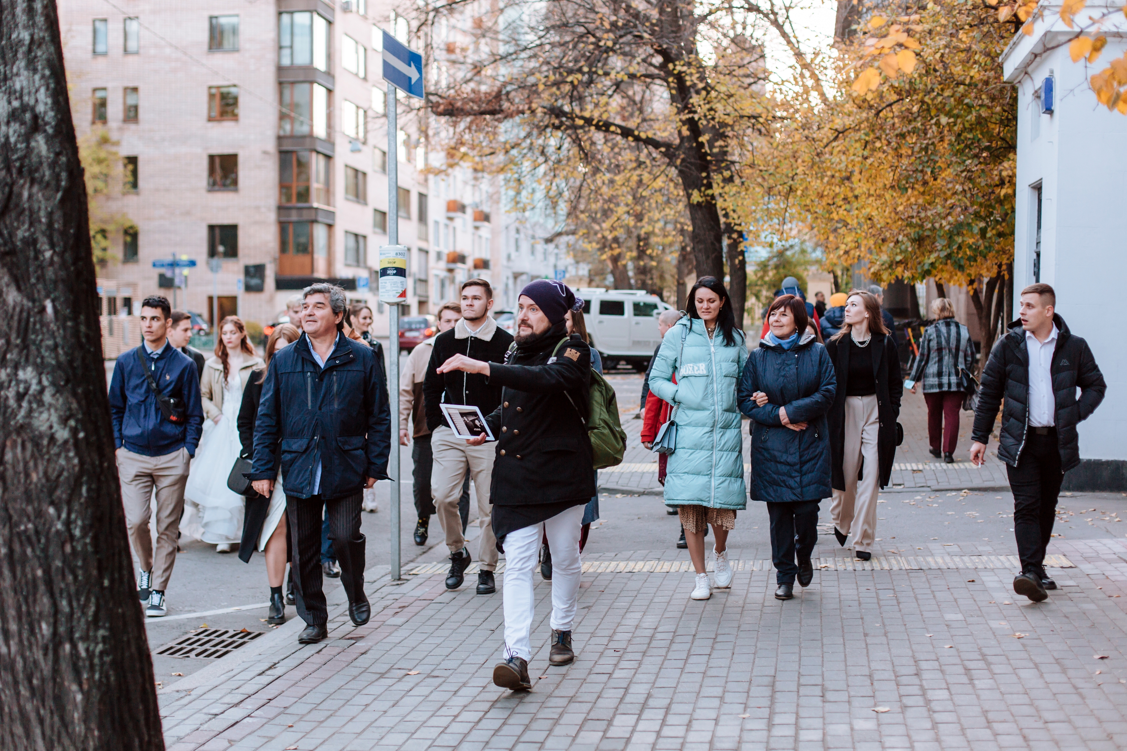 Standup-ведущий Гиллон Поляков 140