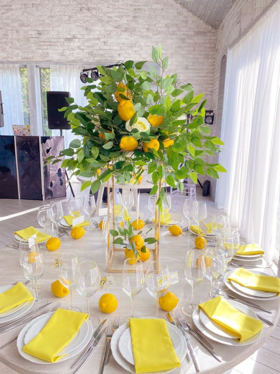 Donald Decoration 9