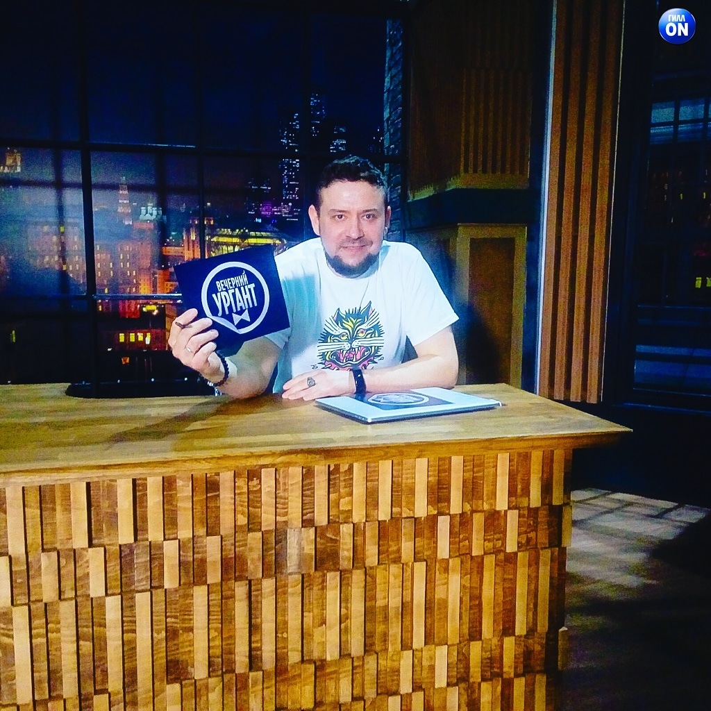 Standup-ведущий Гиллон Поляков 37