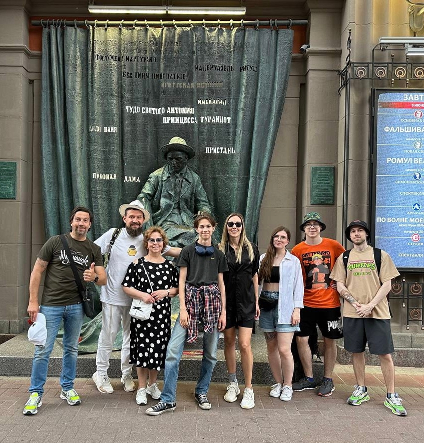 Standup-ведущий Гиллон Поляков 93