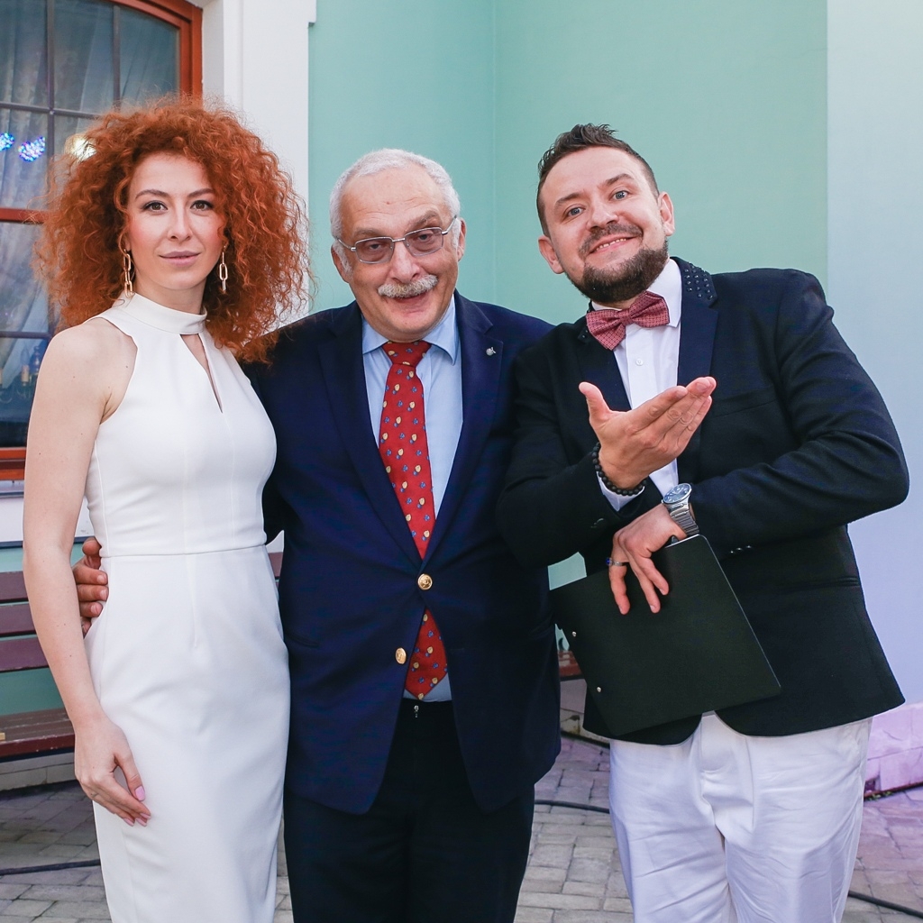 Standup-ведущий Гиллон Поляков 167