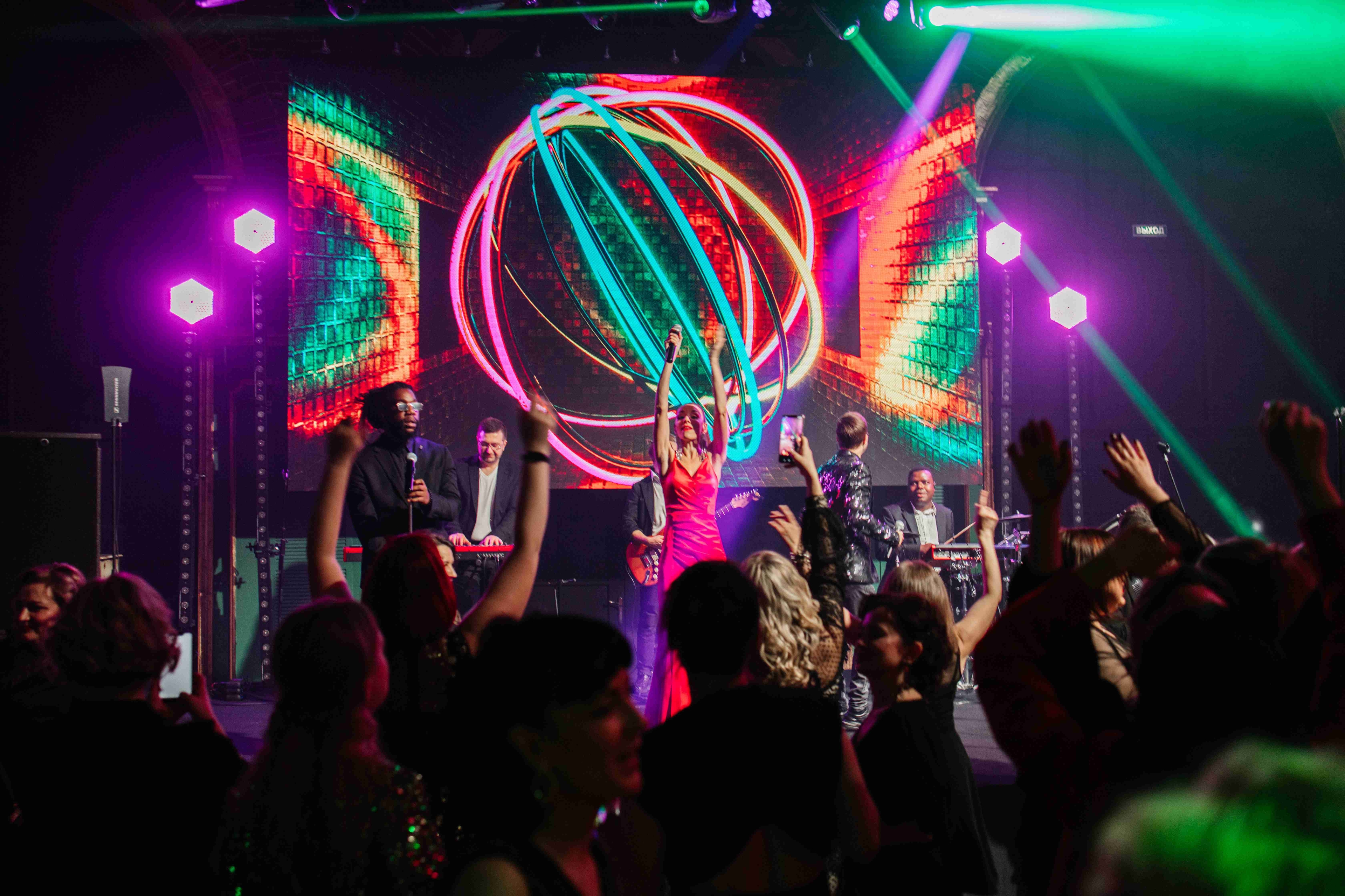 Кавер-группа Luxury Cover Band  14