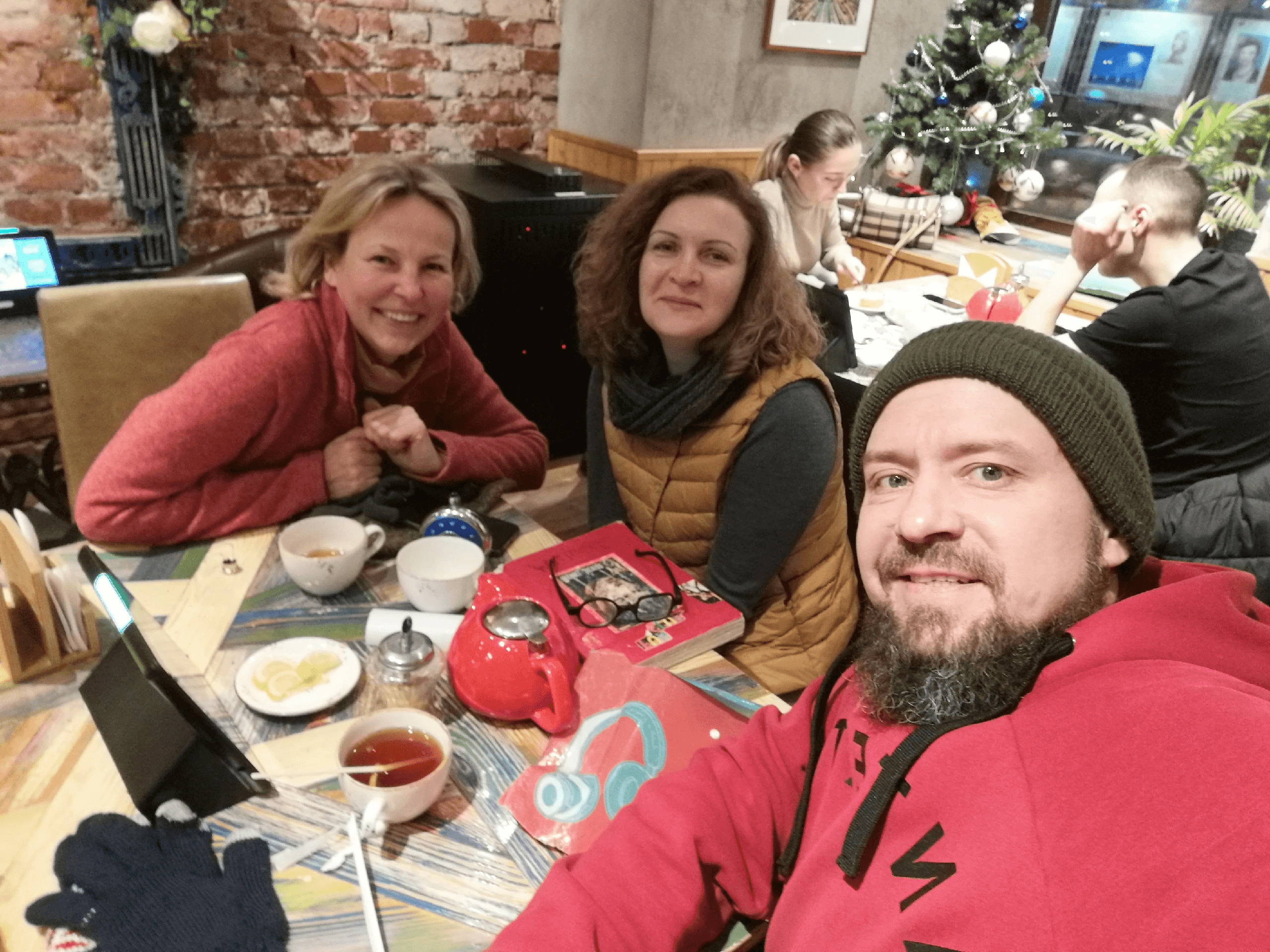 Standup-ведущий Гиллон Поляков 85