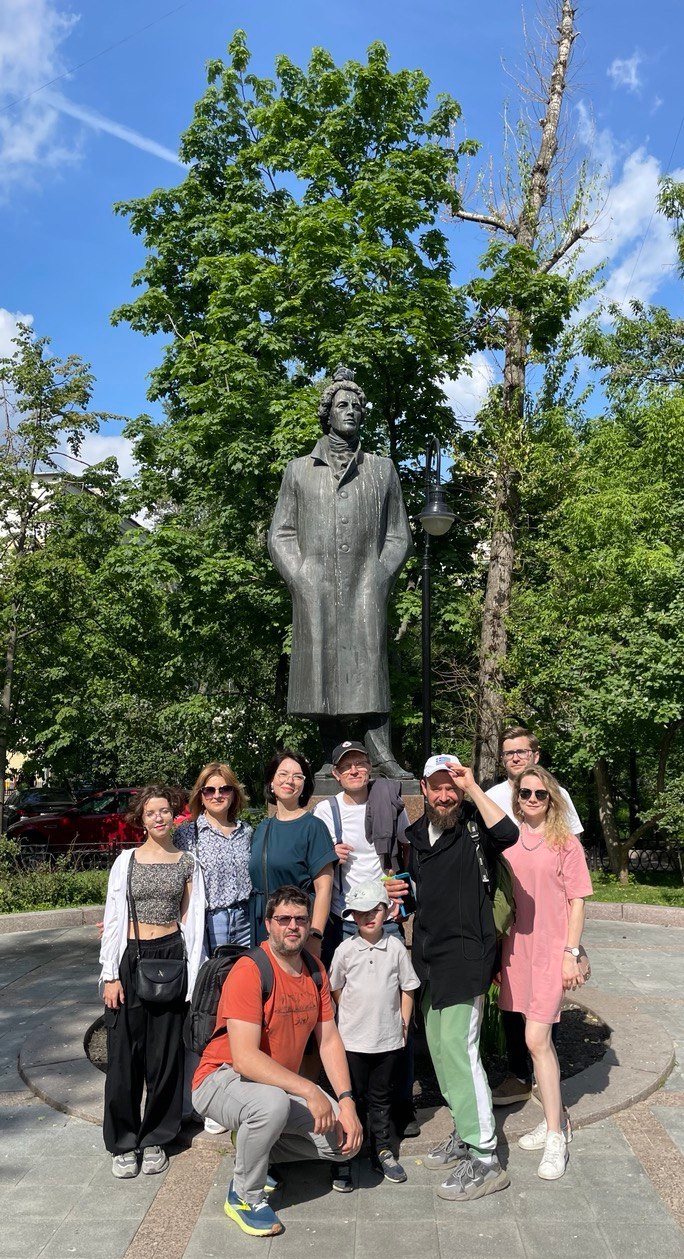 Standup-ведущий Гиллон Поляков 92