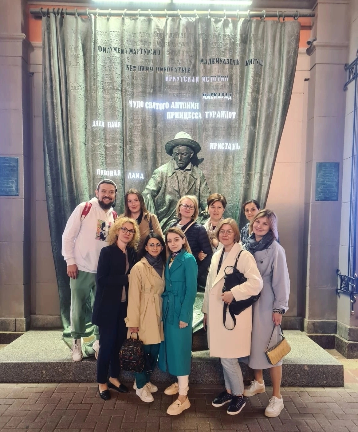 Standup-ведущий Гиллон Поляков 137