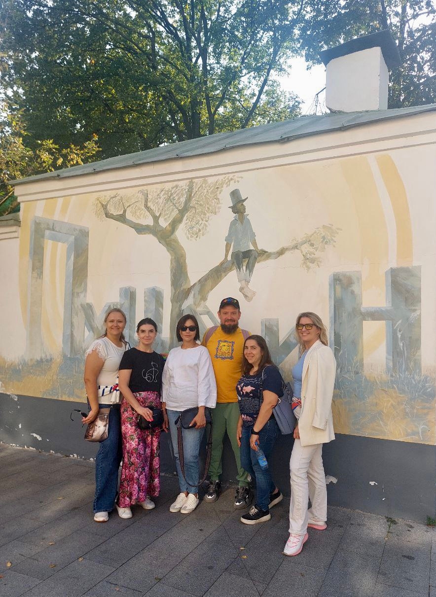 Standup-ведущий Гиллон Поляков 106