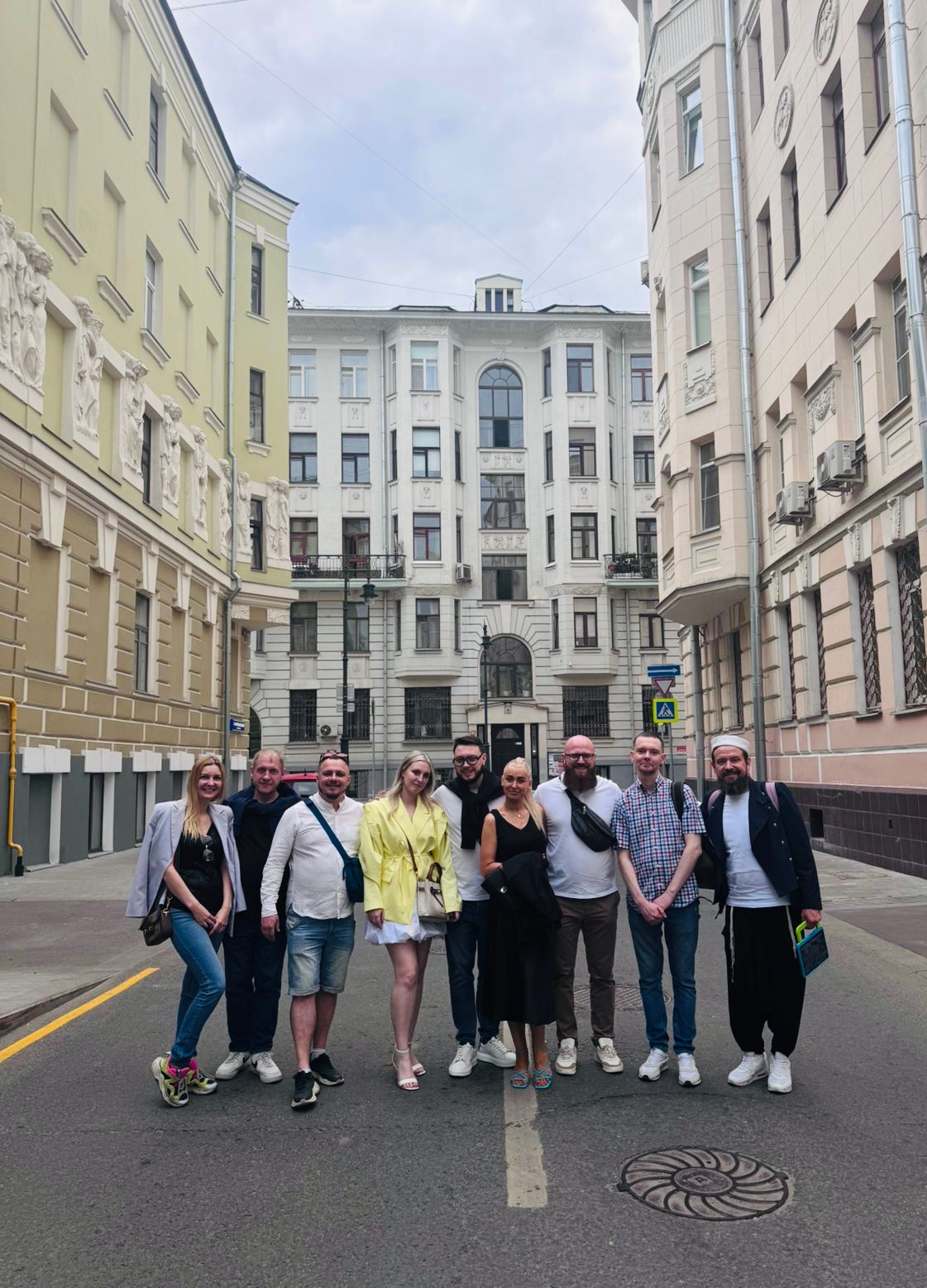 Standup-ведущий Гиллон Поляков 142