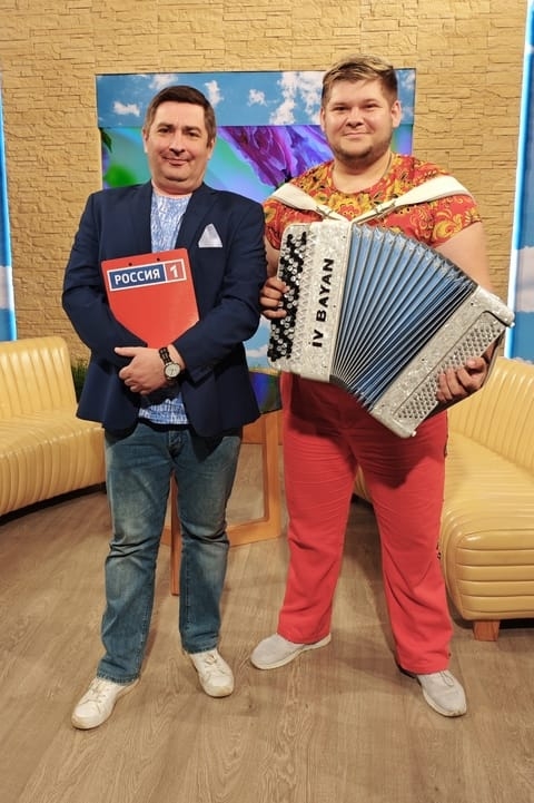 Баян-шоу поющего баяниста Михаила Малашенко 10