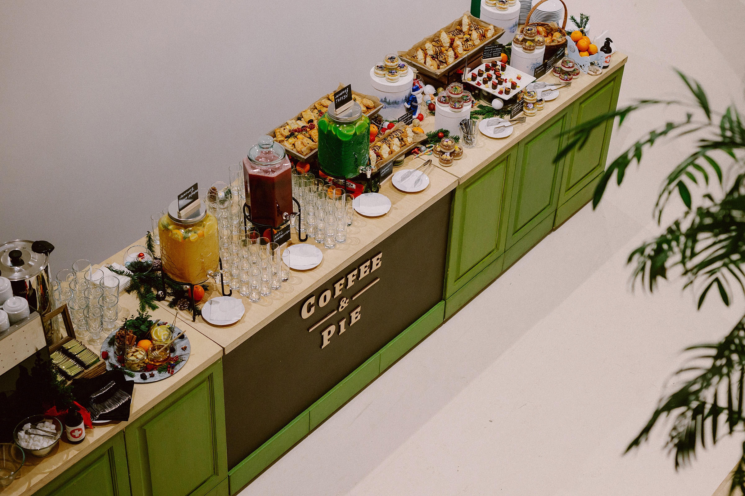 Meal Time Catering 28