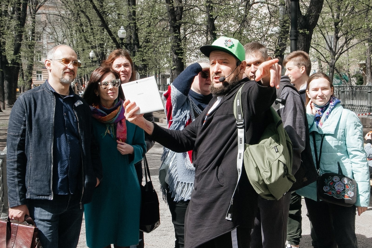 Standup-ведущий Гиллон Поляков 124