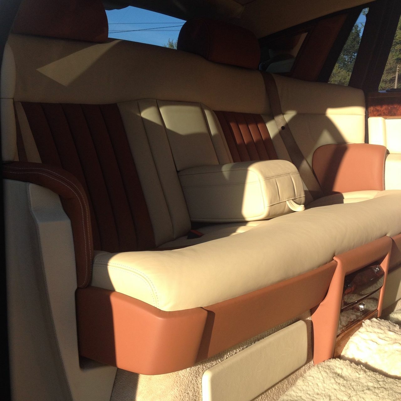 Автомобили с водителем CAR LOVE 34