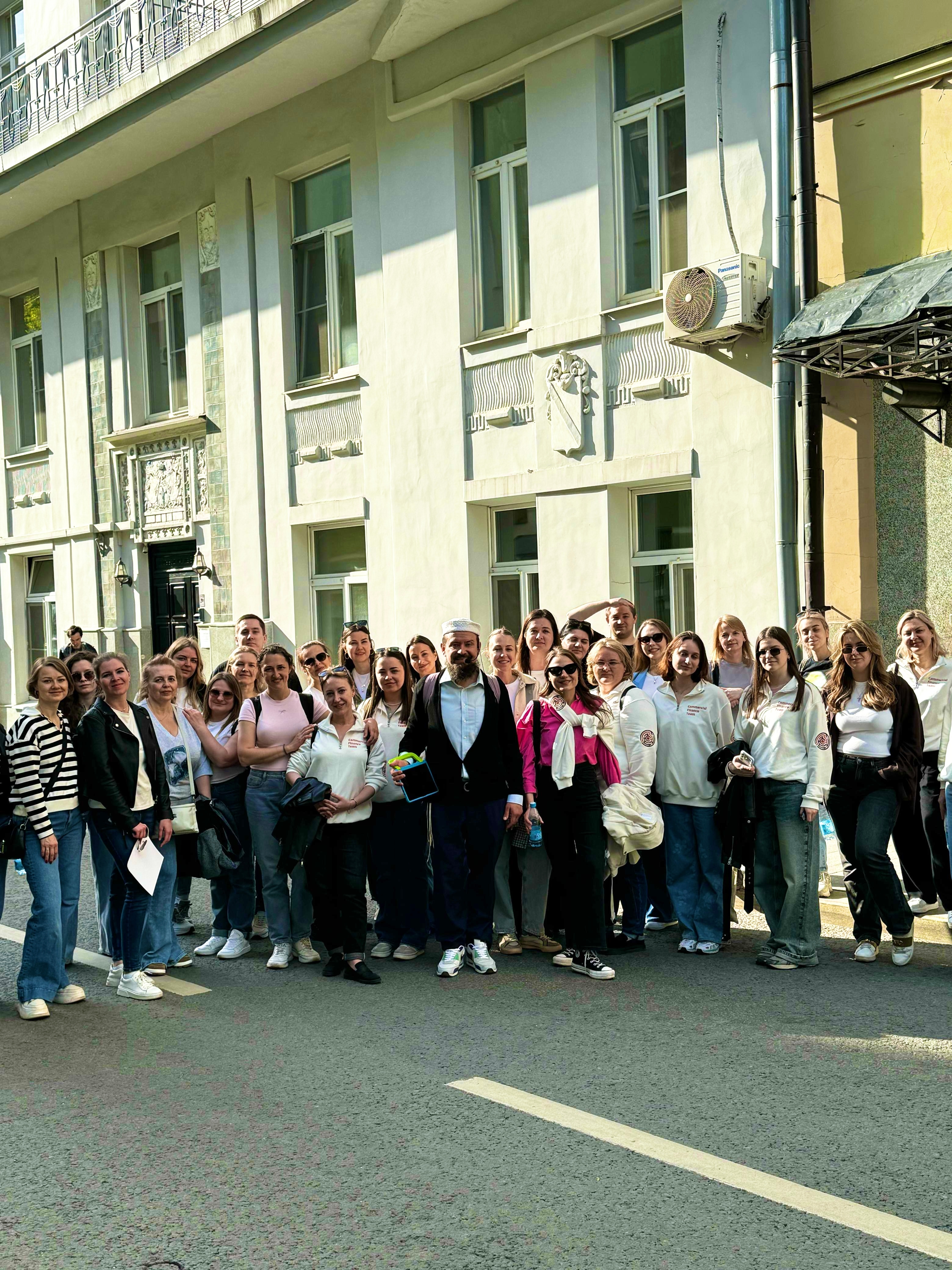 Standup-ведущий Гиллон Поляков 63