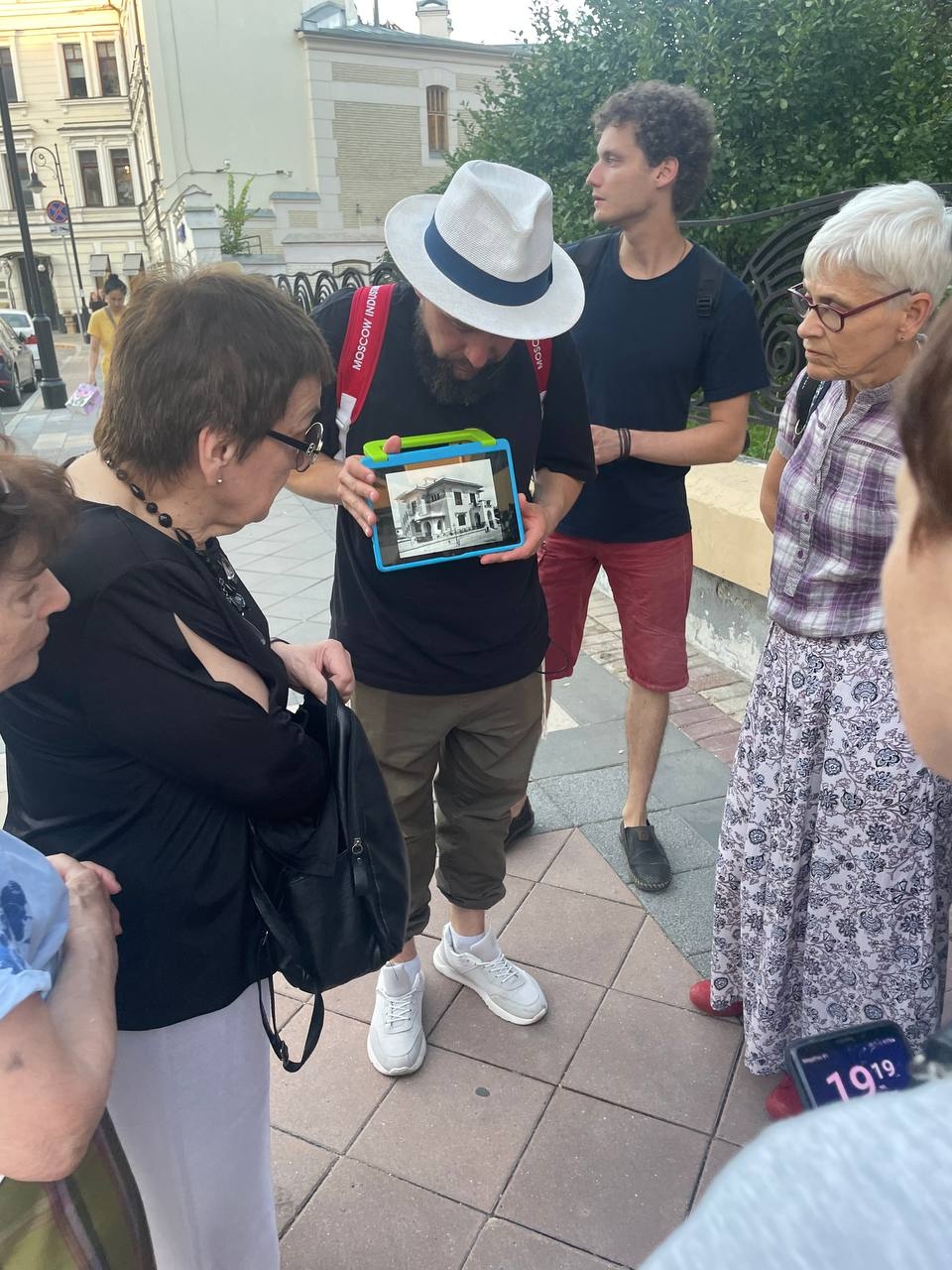 Standup-ведущий Гиллон Поляков 158