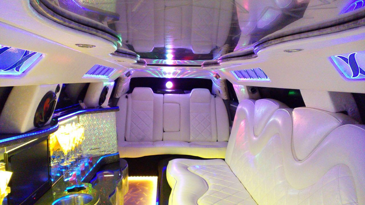 CHRYSLER 300C в элегантном стиле Rolls-Royce