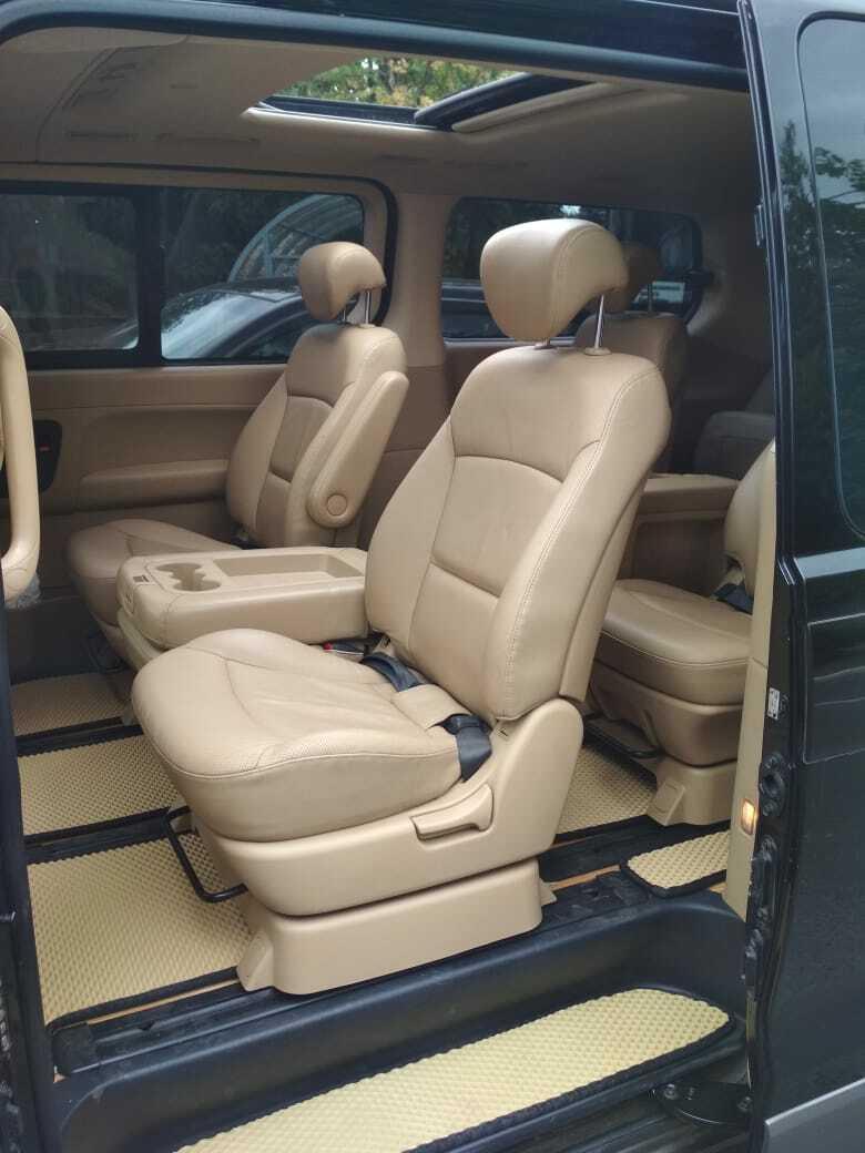 HYUNDAI GRAND STAREX