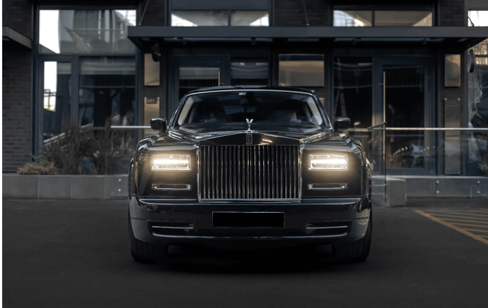 ROLLS-ROYCE PHANTOM