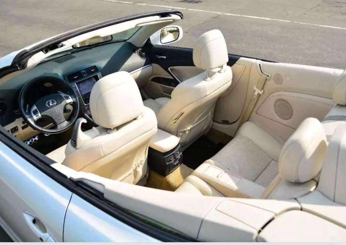 LEXUS IS CABRIO