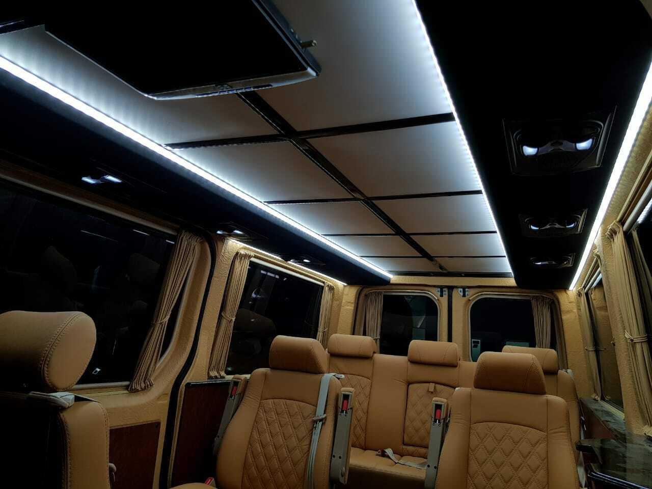 MERCEDES SPRINTER 8 МЕСТ LUX