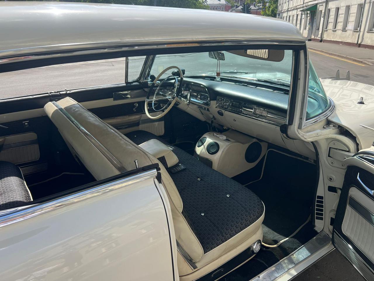 CADILLAC DEVILE