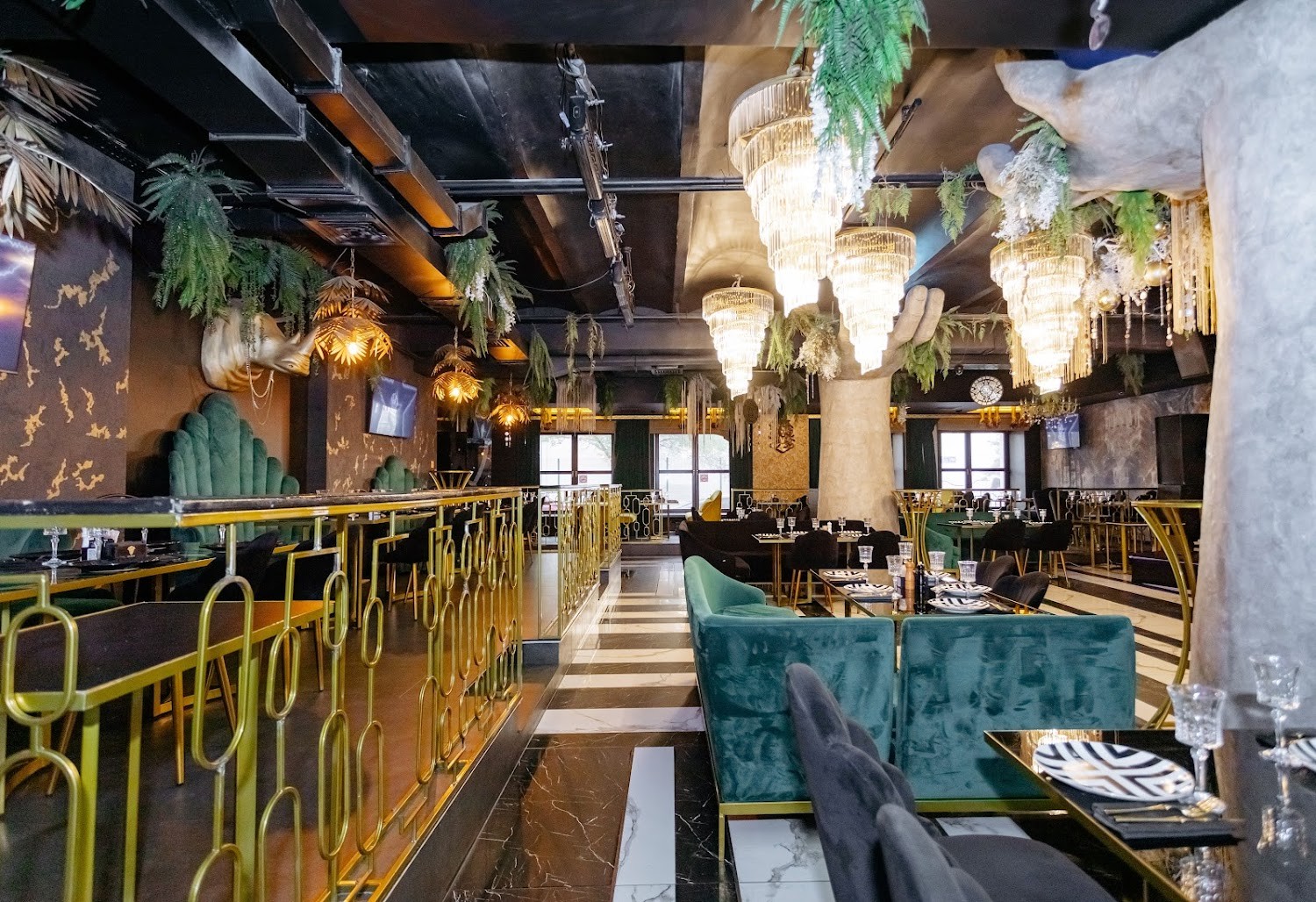 The Jungle Restaurant Theatre