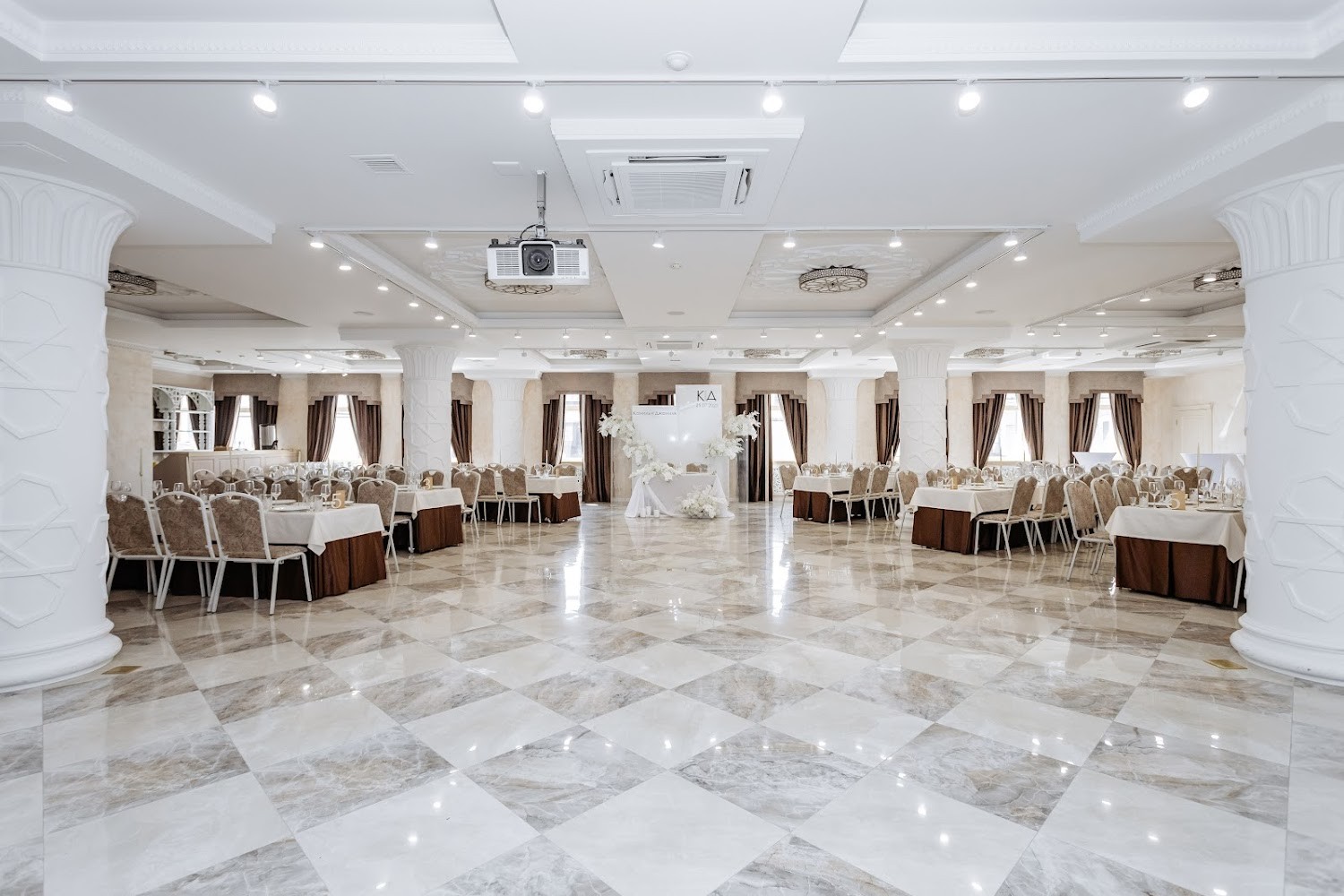 Suleiman Palace Hotel