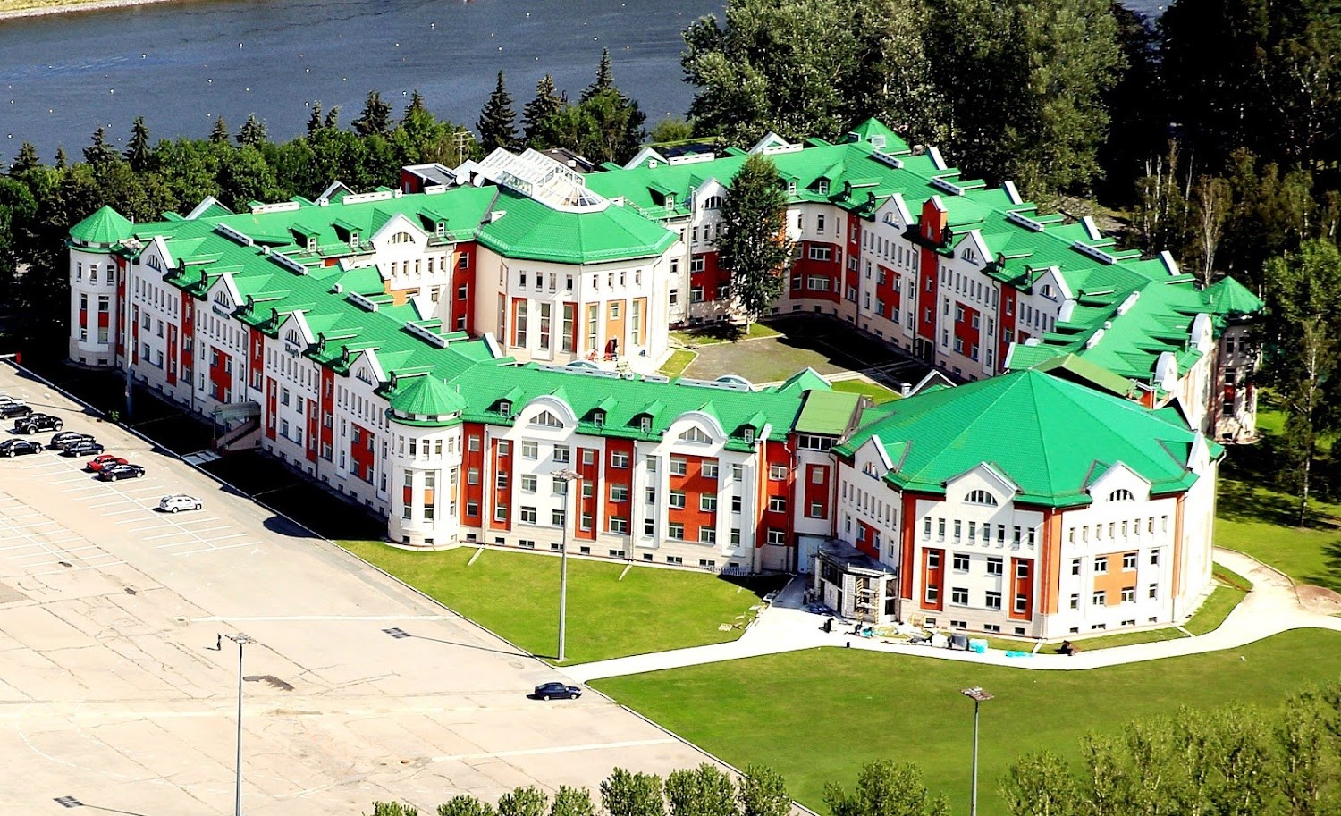 Парк Крестовский